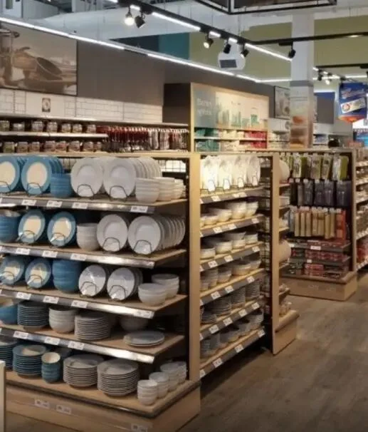 grocery-store-gondola-shelving